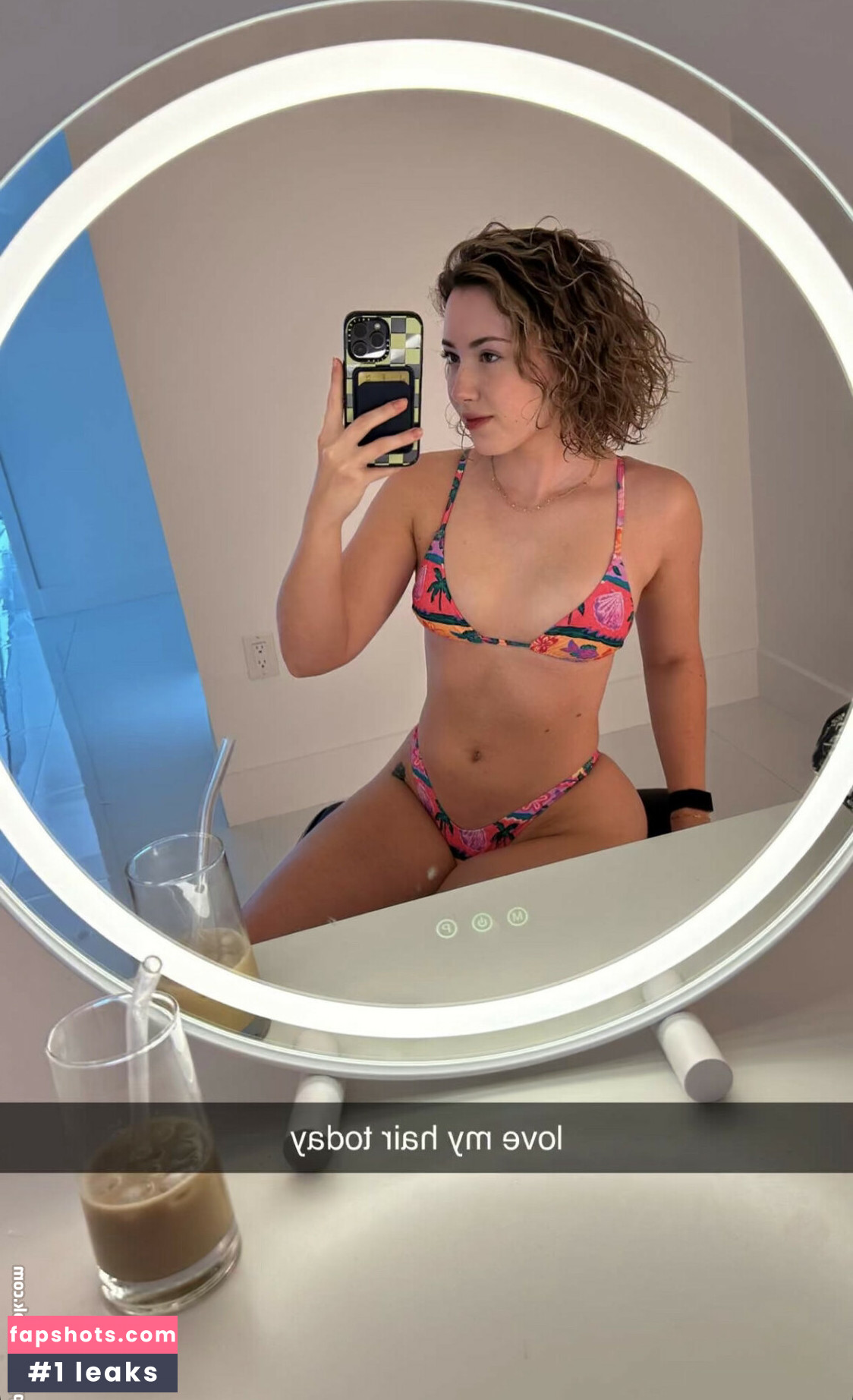 Pineapplebrat gallery photo #354