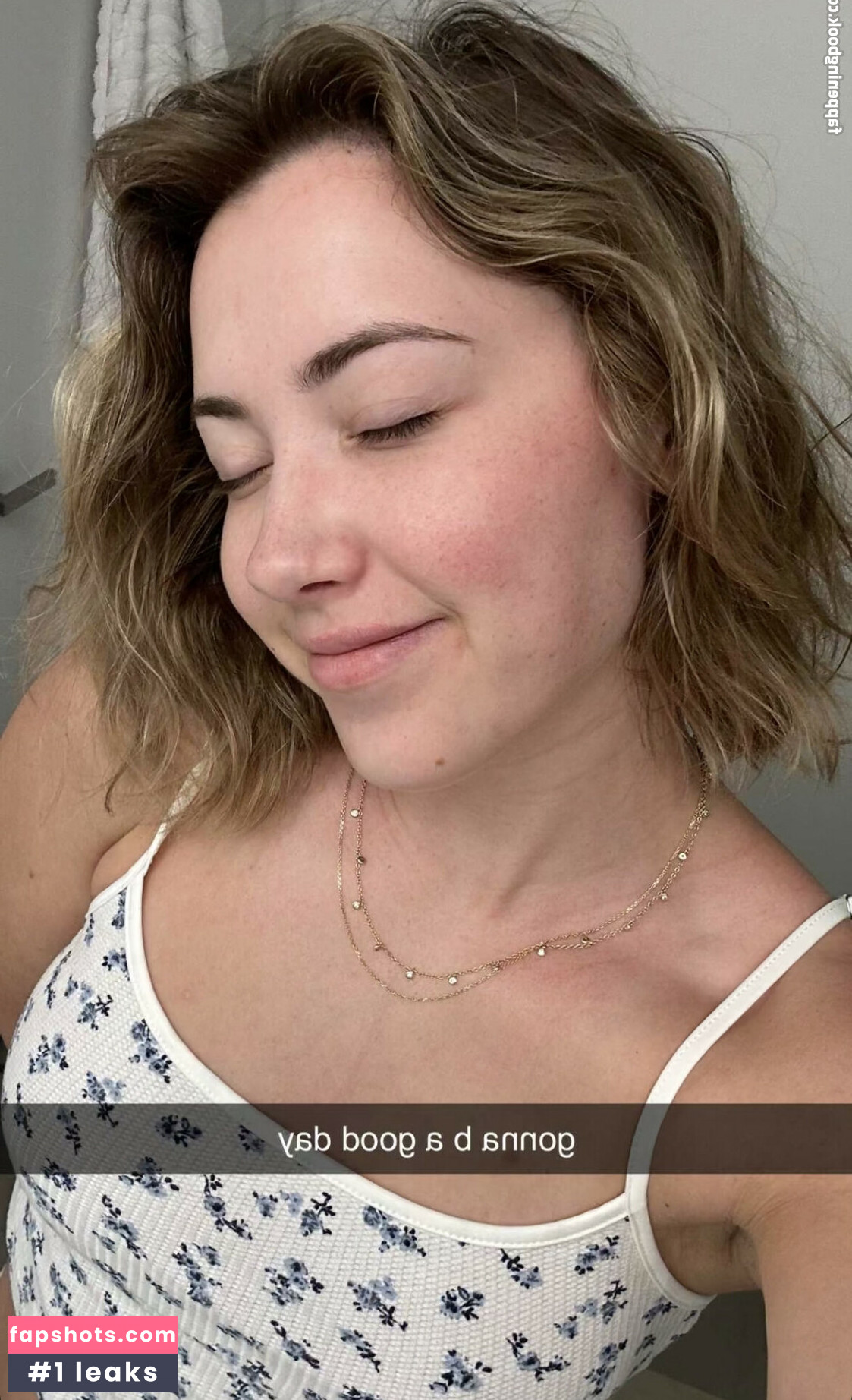 Pineapplebrat gallery photo #357