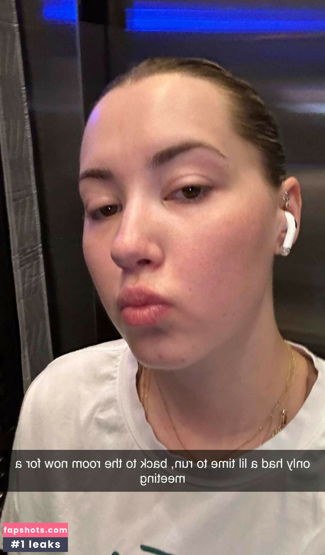 Pineapplebrat gallery photo #385