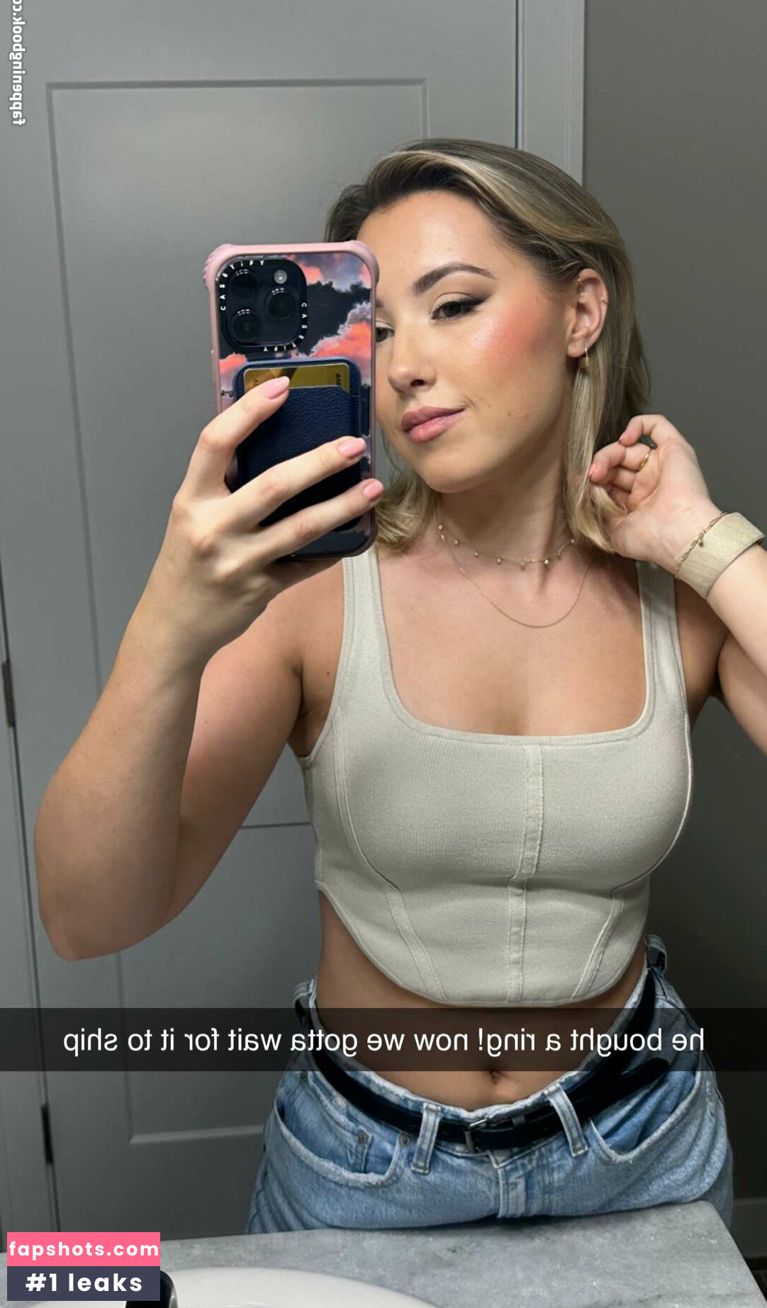 Pineapplebrat gallery photo #401