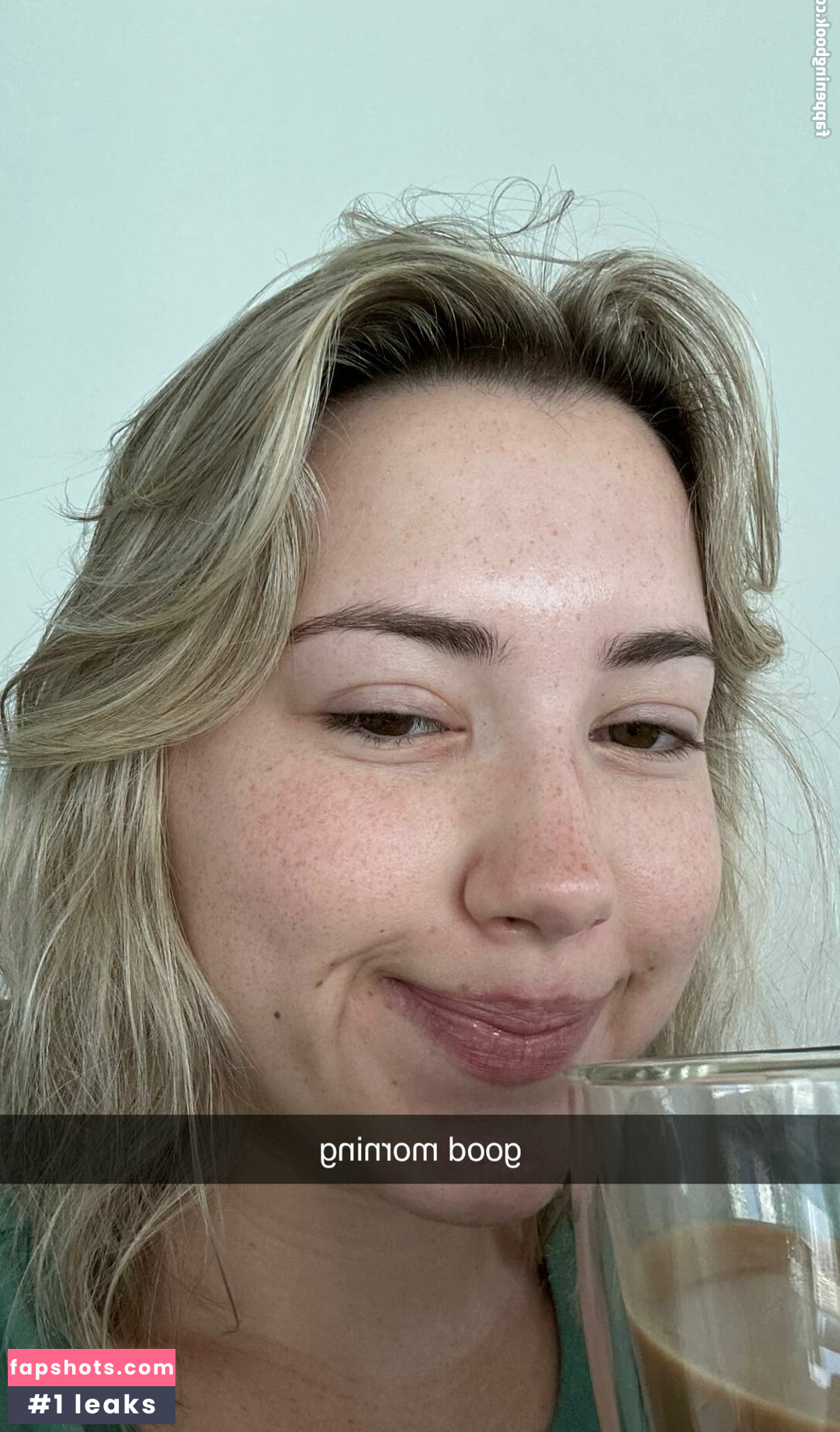 Pineapplebrat gallery photo #408