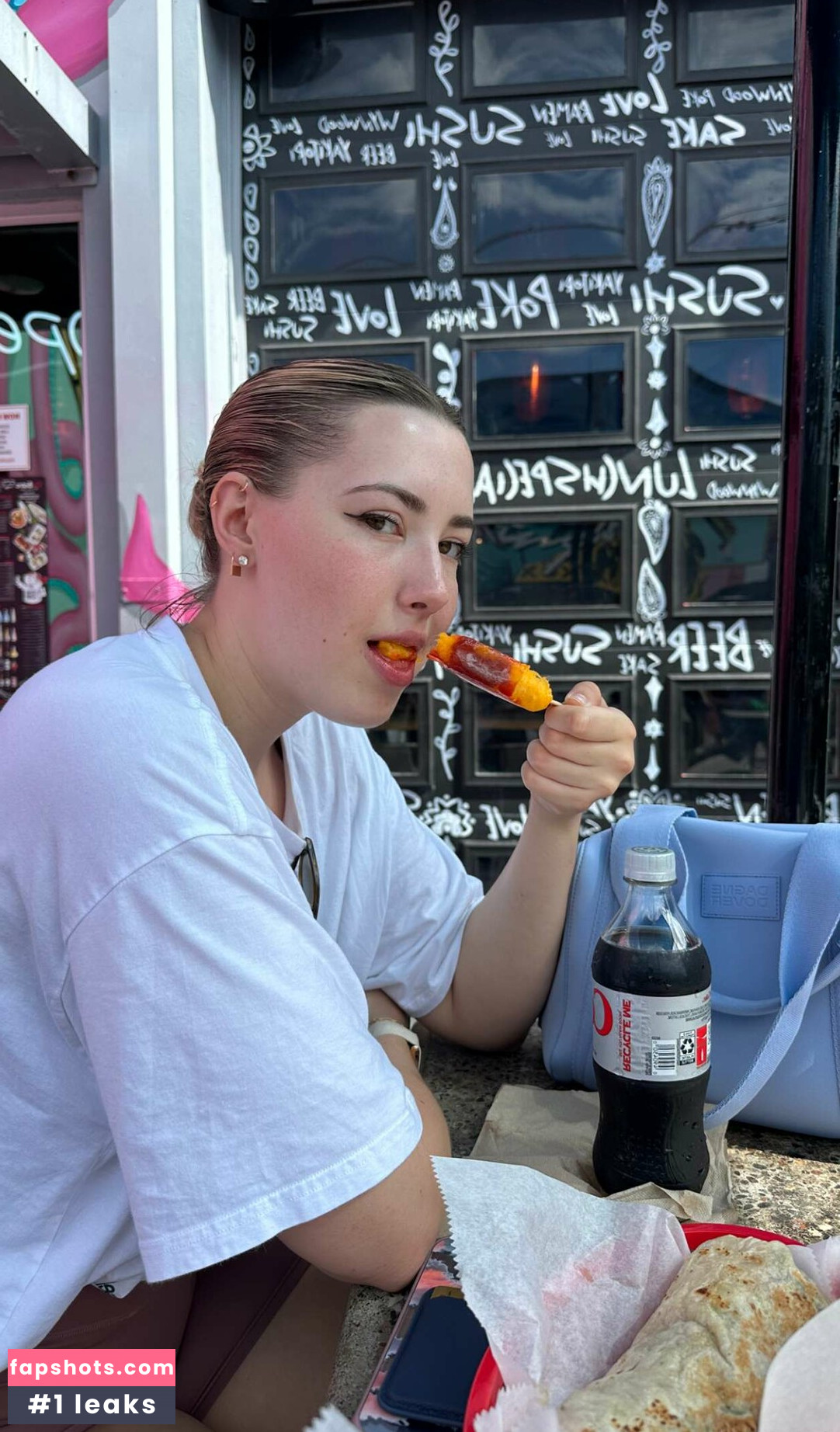 Pineapplebrat gallery photo #426