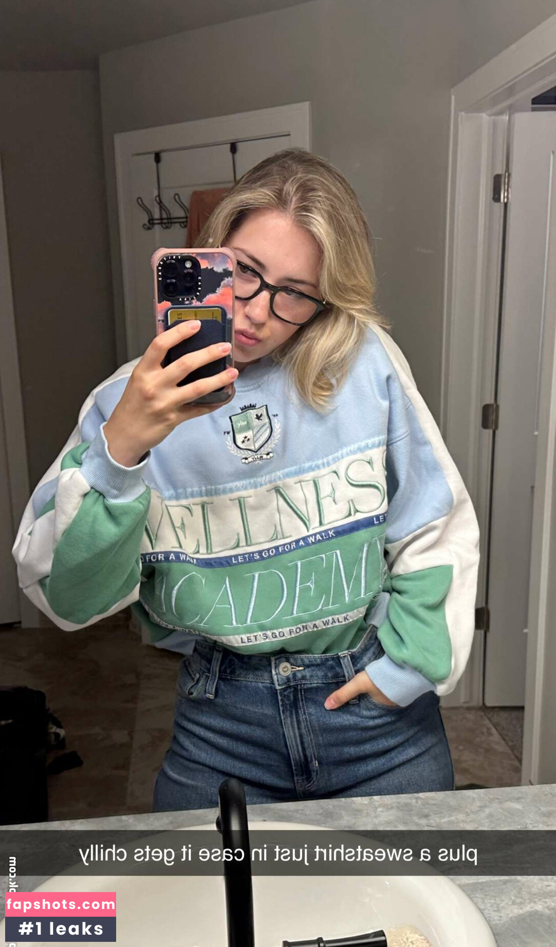 Pineapplebrat gallery photo #462