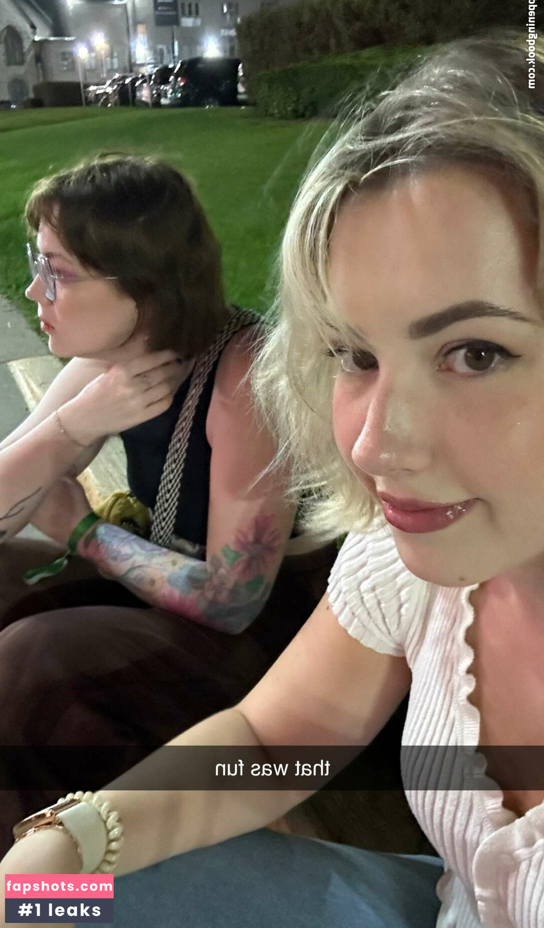 Pineapplebrat gallery photo #492