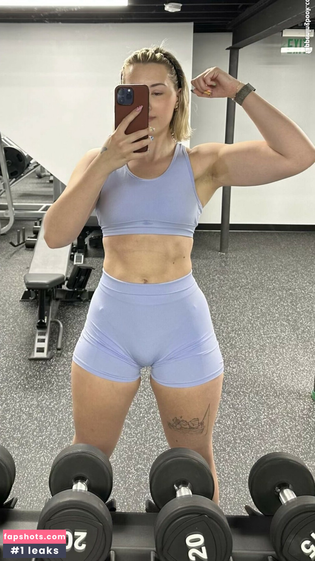 Pineapplebrat gallery photo #552