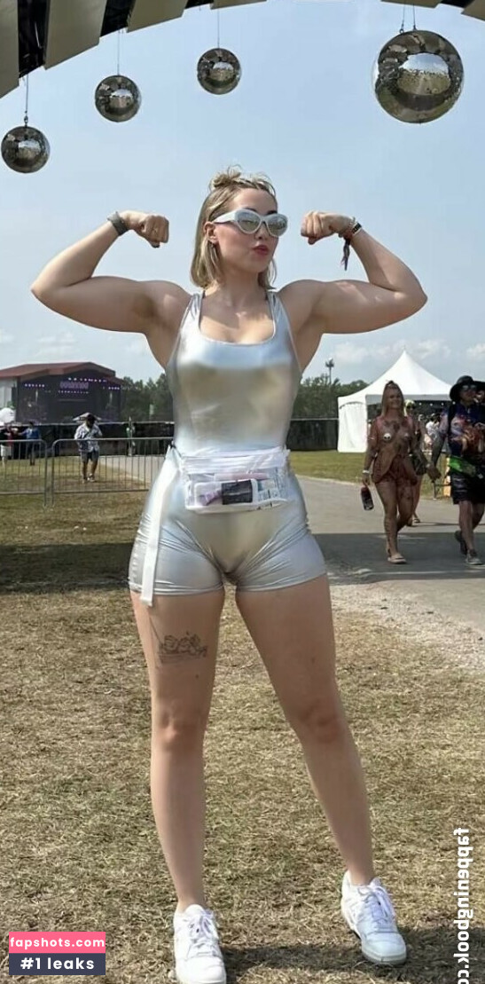 Pineapplebrat gallery photo #556