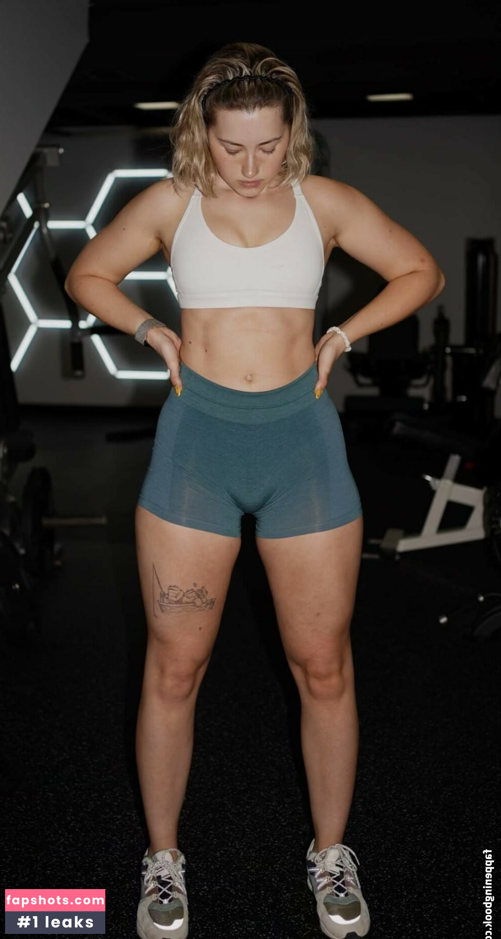 Pineapplebrat gallery photo #567