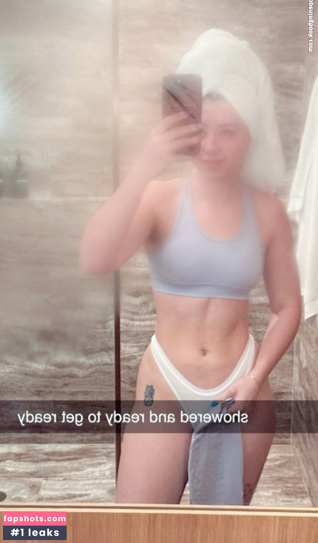 Pineapplebrat gallery photo #591