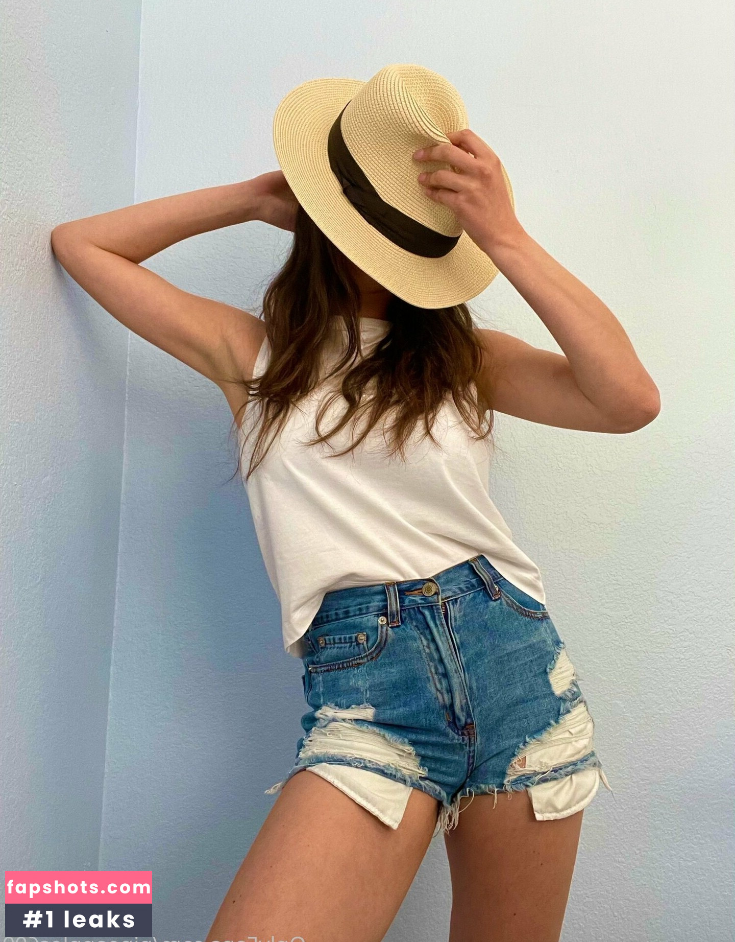 pineapples699 gallery photo #20