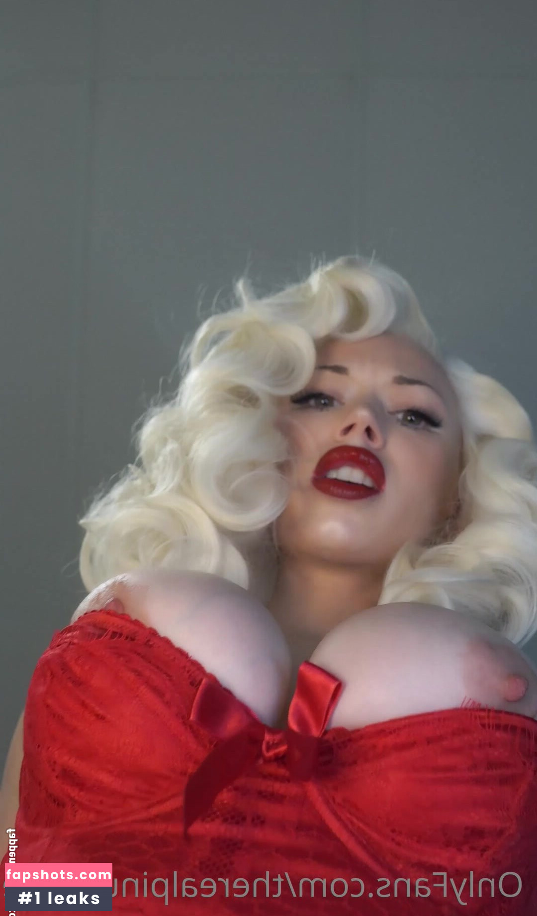 Pineup Pixie Nude Leaks OnlyFans Photos #47 - LeakJerk