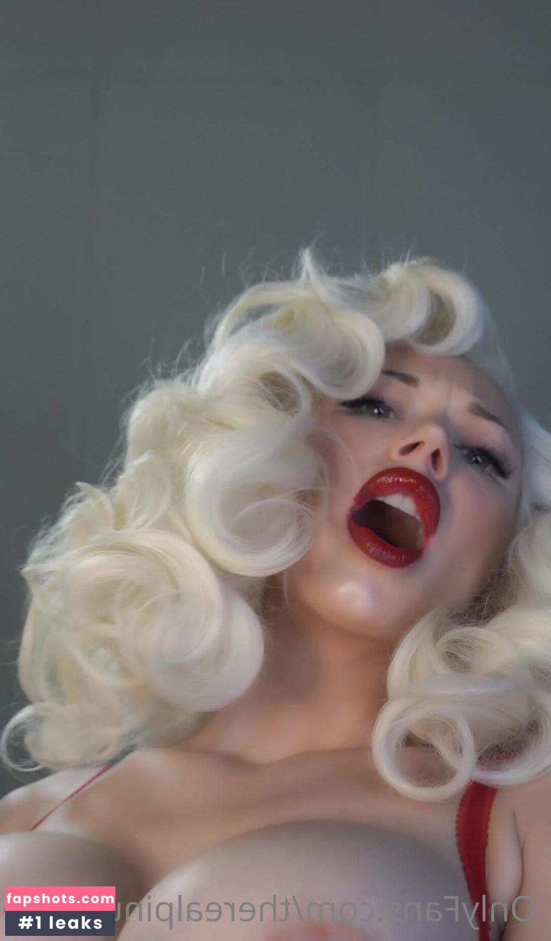 Pineup Pixie Nude Leaks OnlyFans Photos #51 - LeakJerk