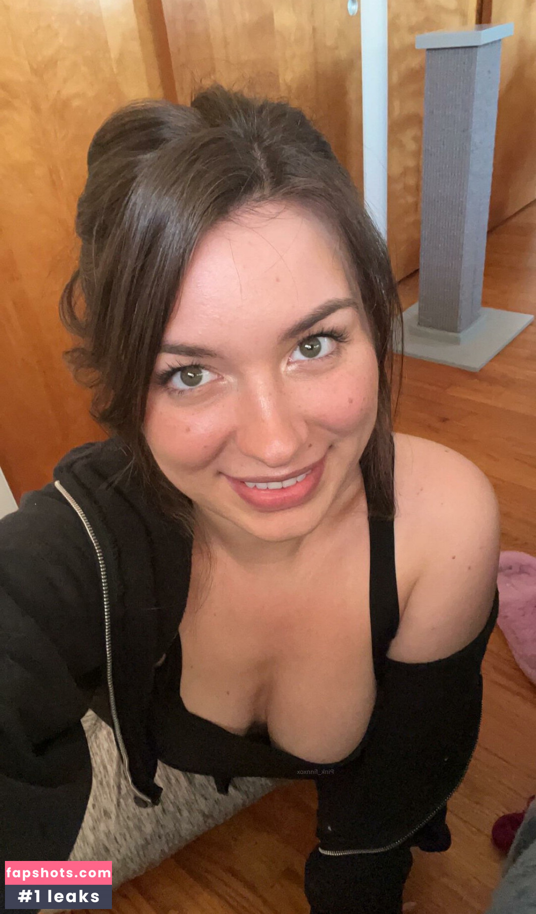 Pink_Finnxox gallery photo #5