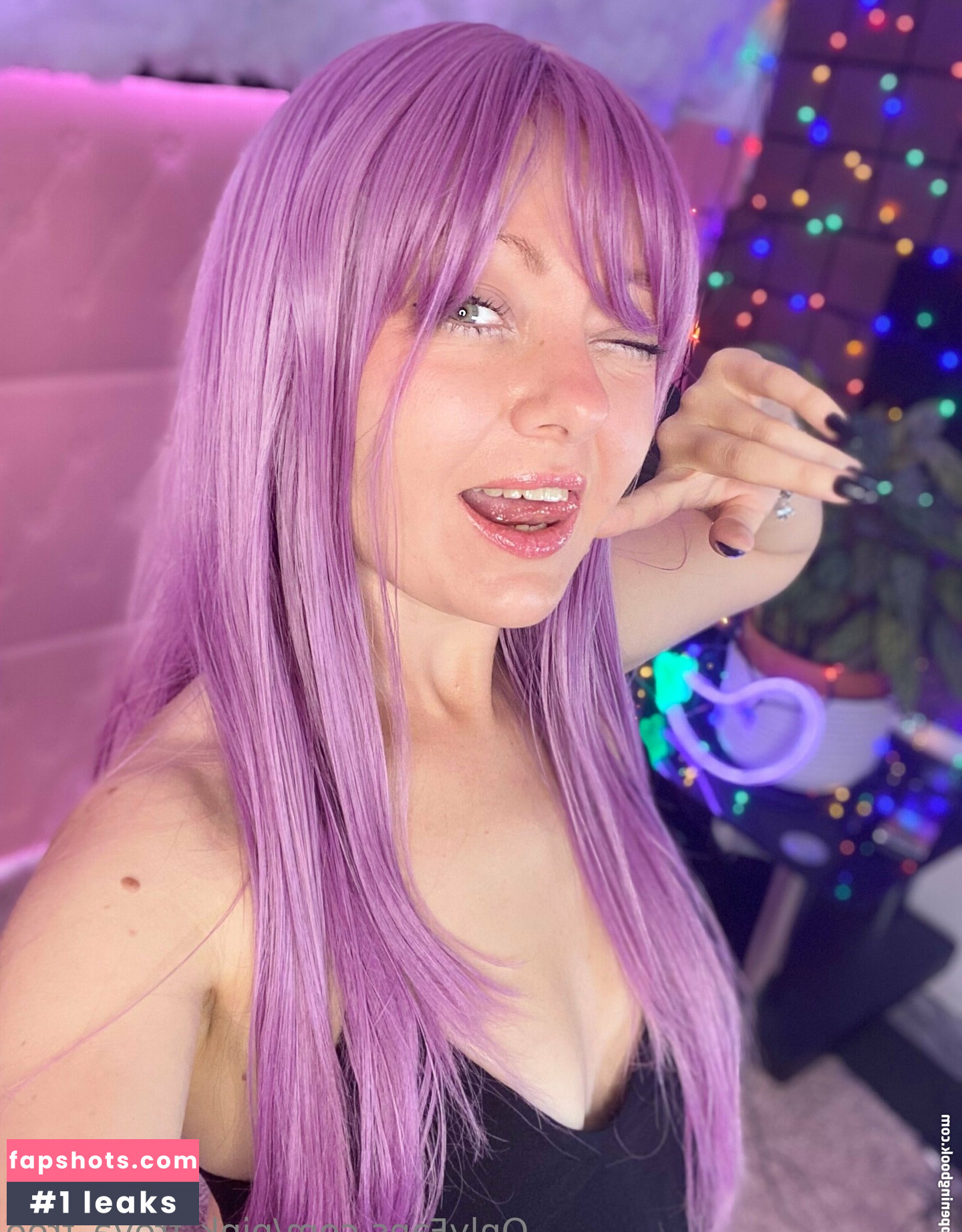 pink_freya_free gallery photo #8