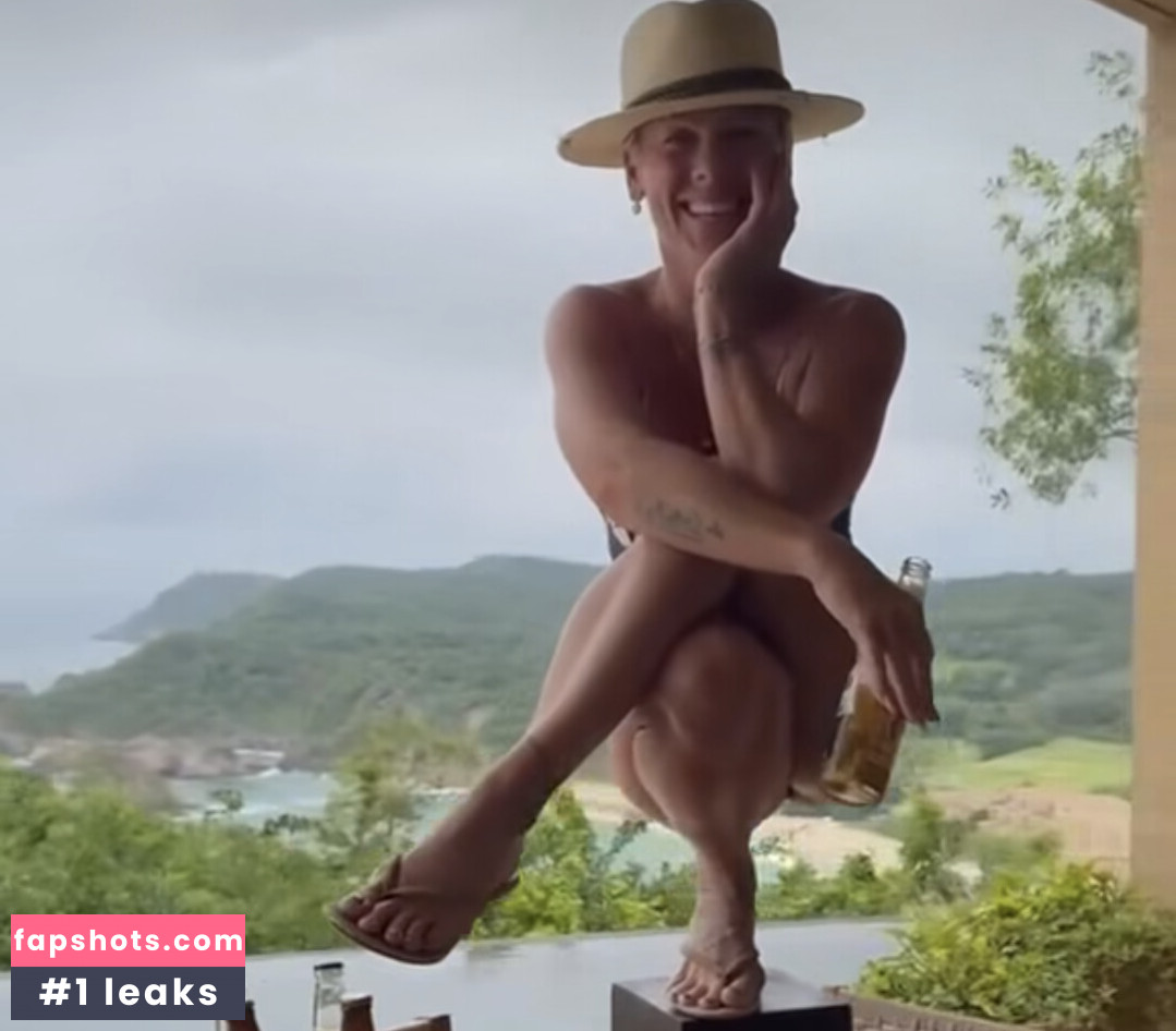 Pink gallery photo #2