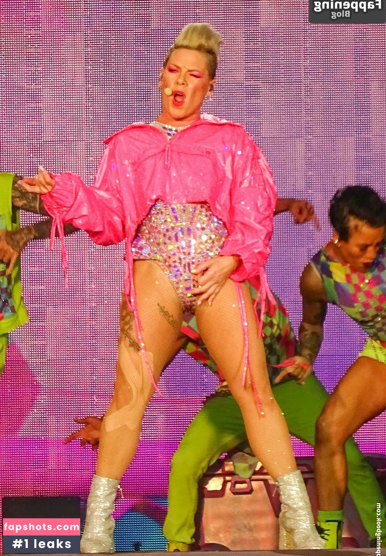 Pink gallery photo #12