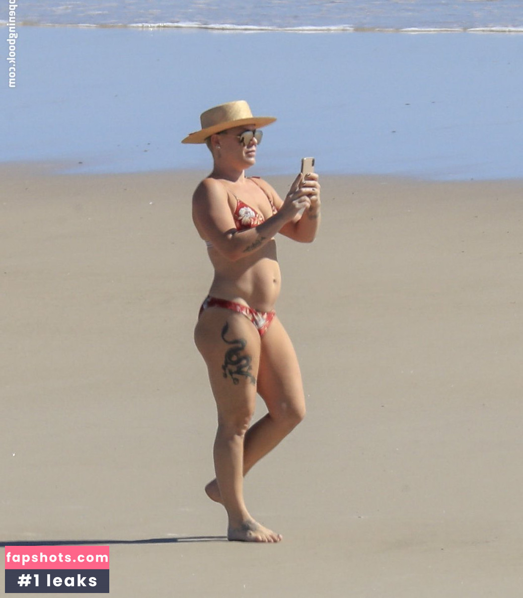 Pink gallery photo #249