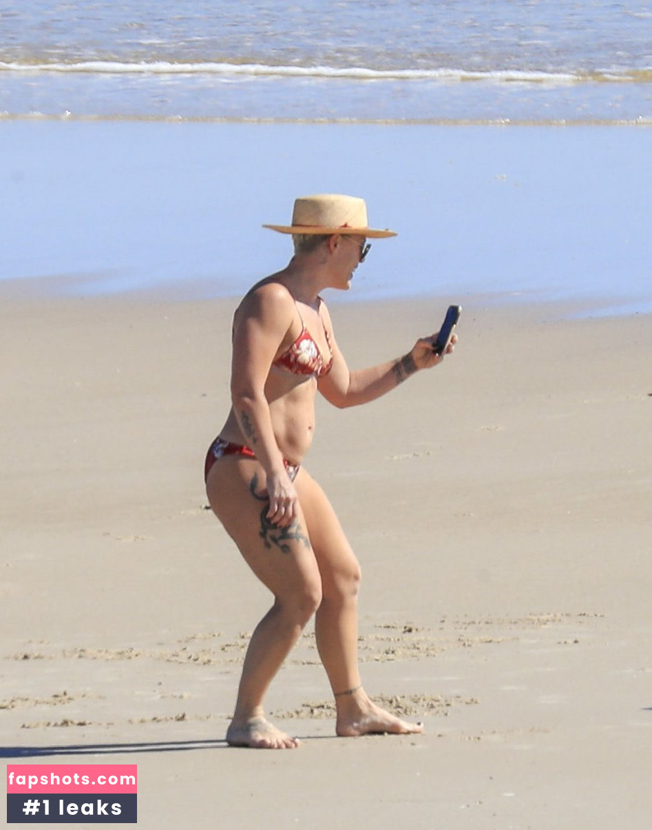 Pink gallery photo #259