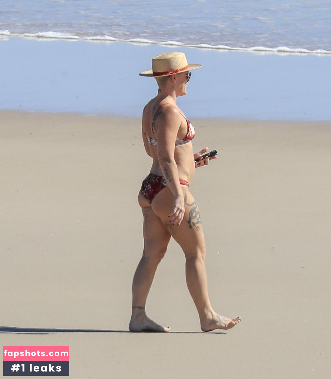 Pink gallery photo #263