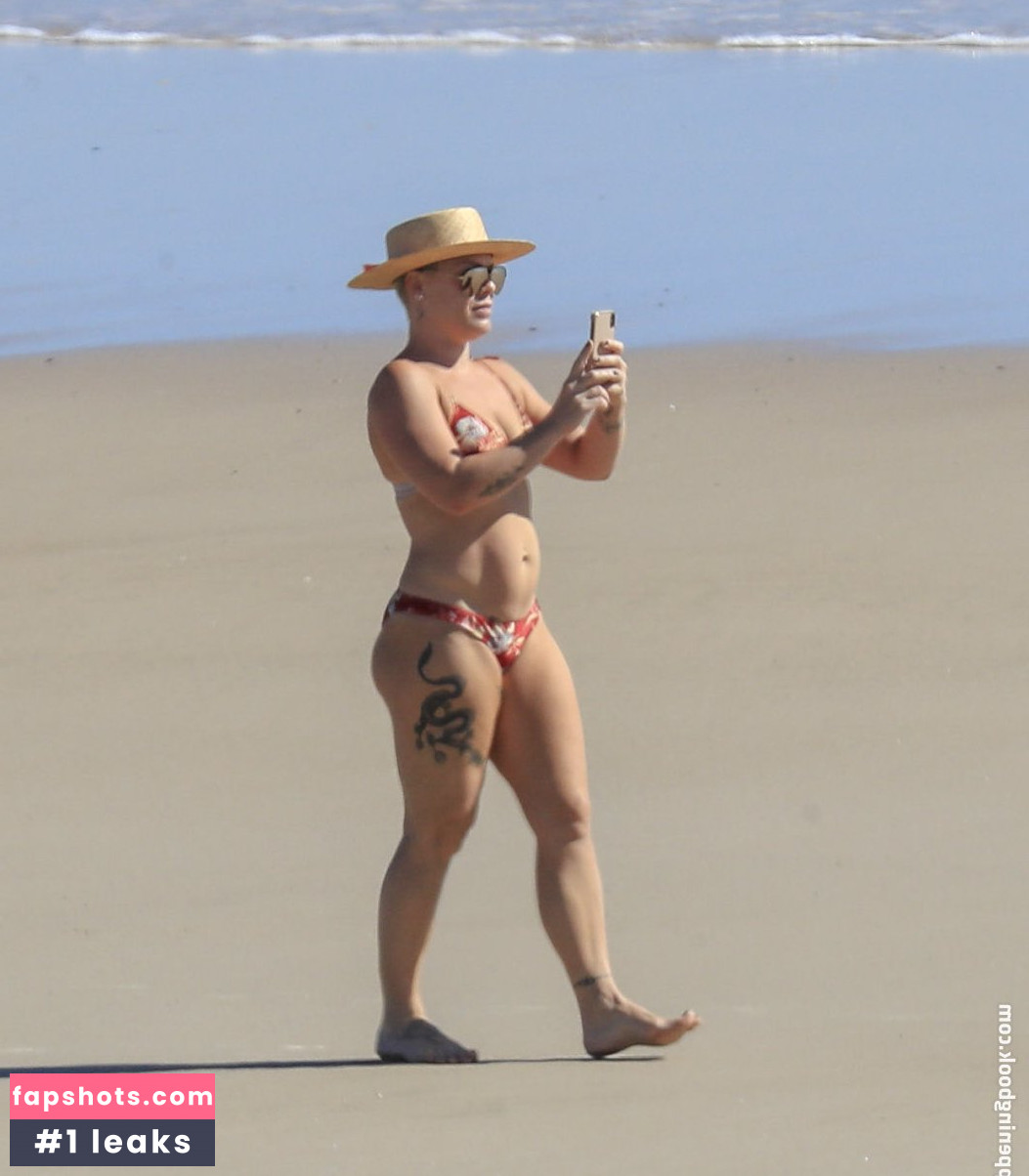 Pink gallery photo #267