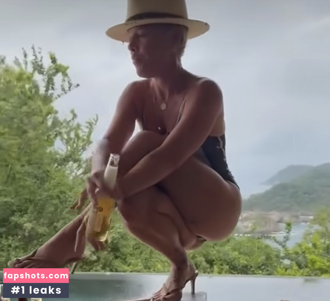 Pink gallery photo #5