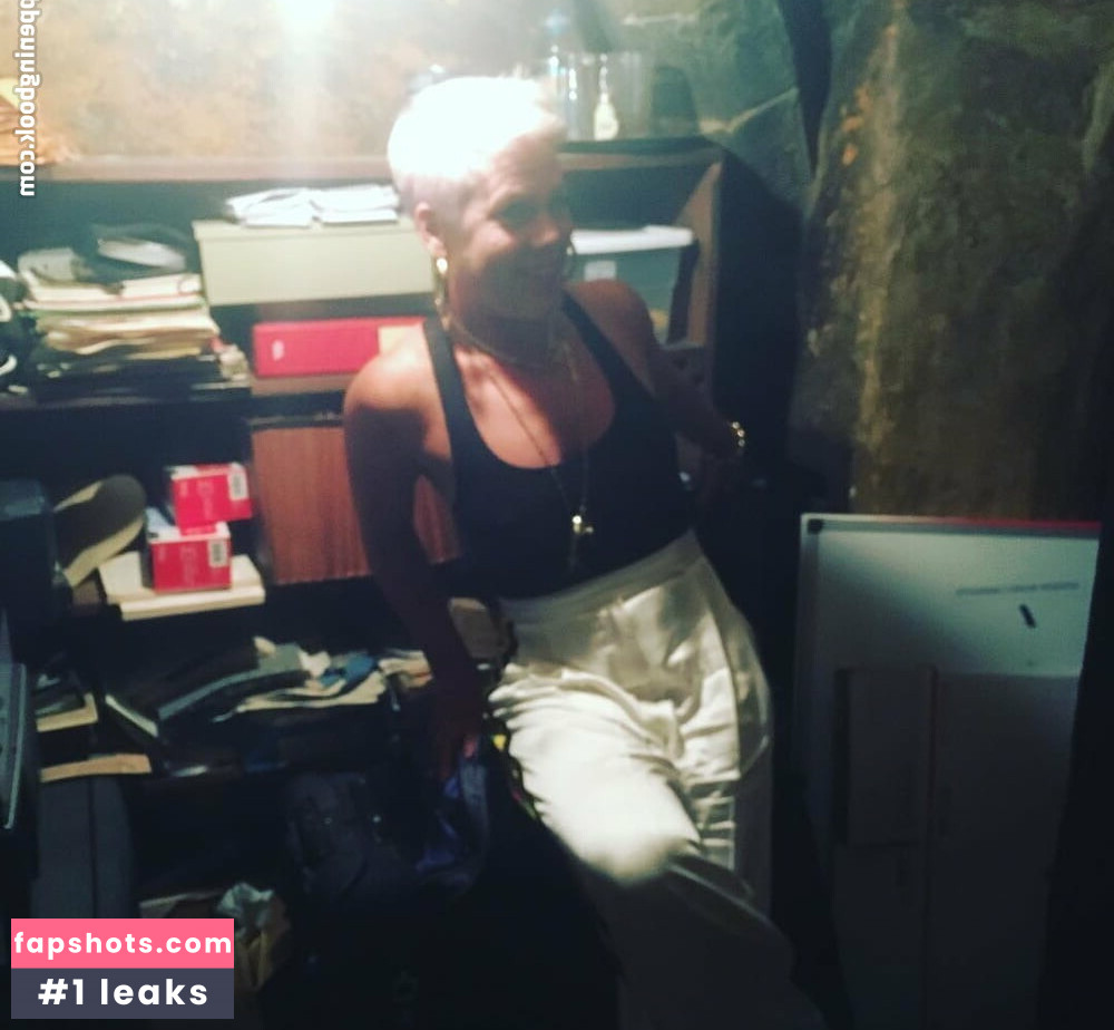 Pink gallery photo #59