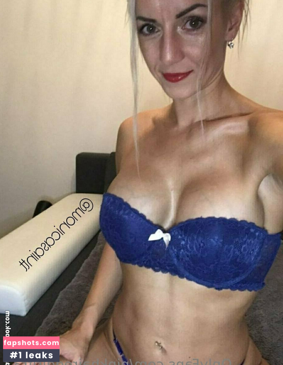 pinkhairedgirlfr33 gallery photo #38