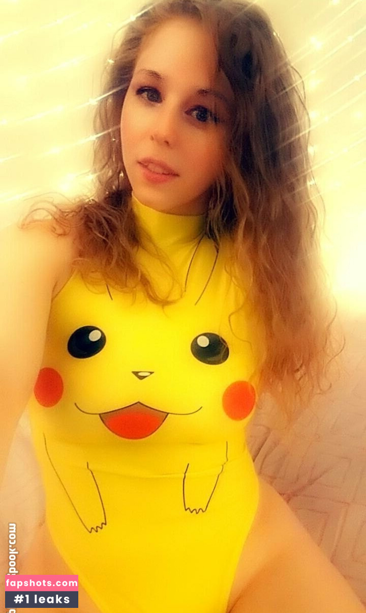 pinkpineapple63 gallery photo #8