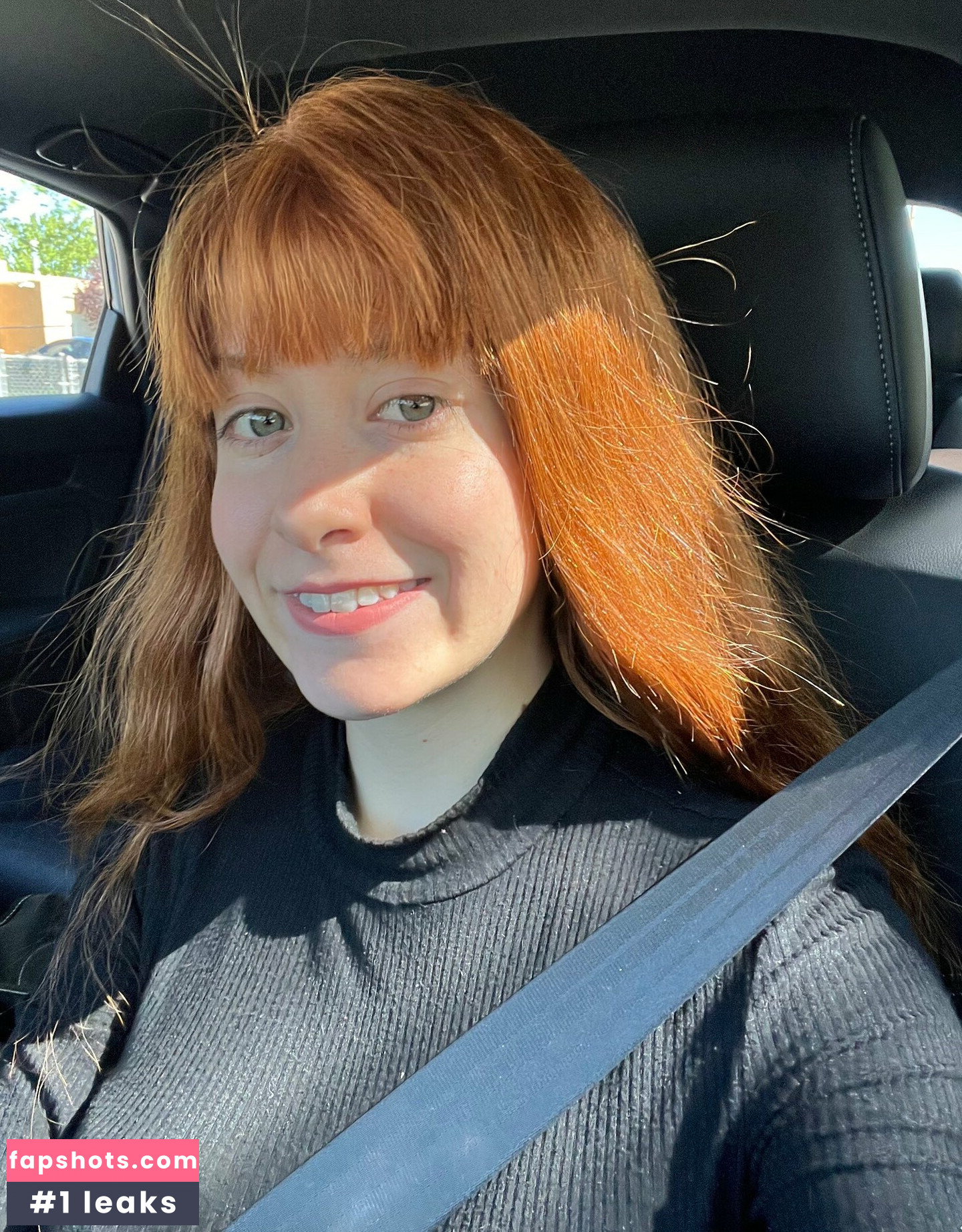 PinkSyreen gallery photo #5