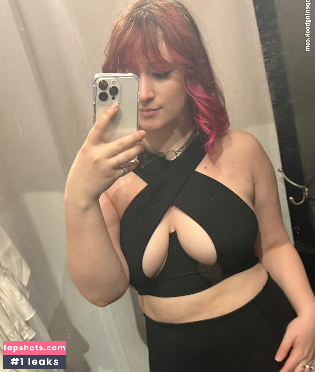 PinkVaporGaming gallery photo #3