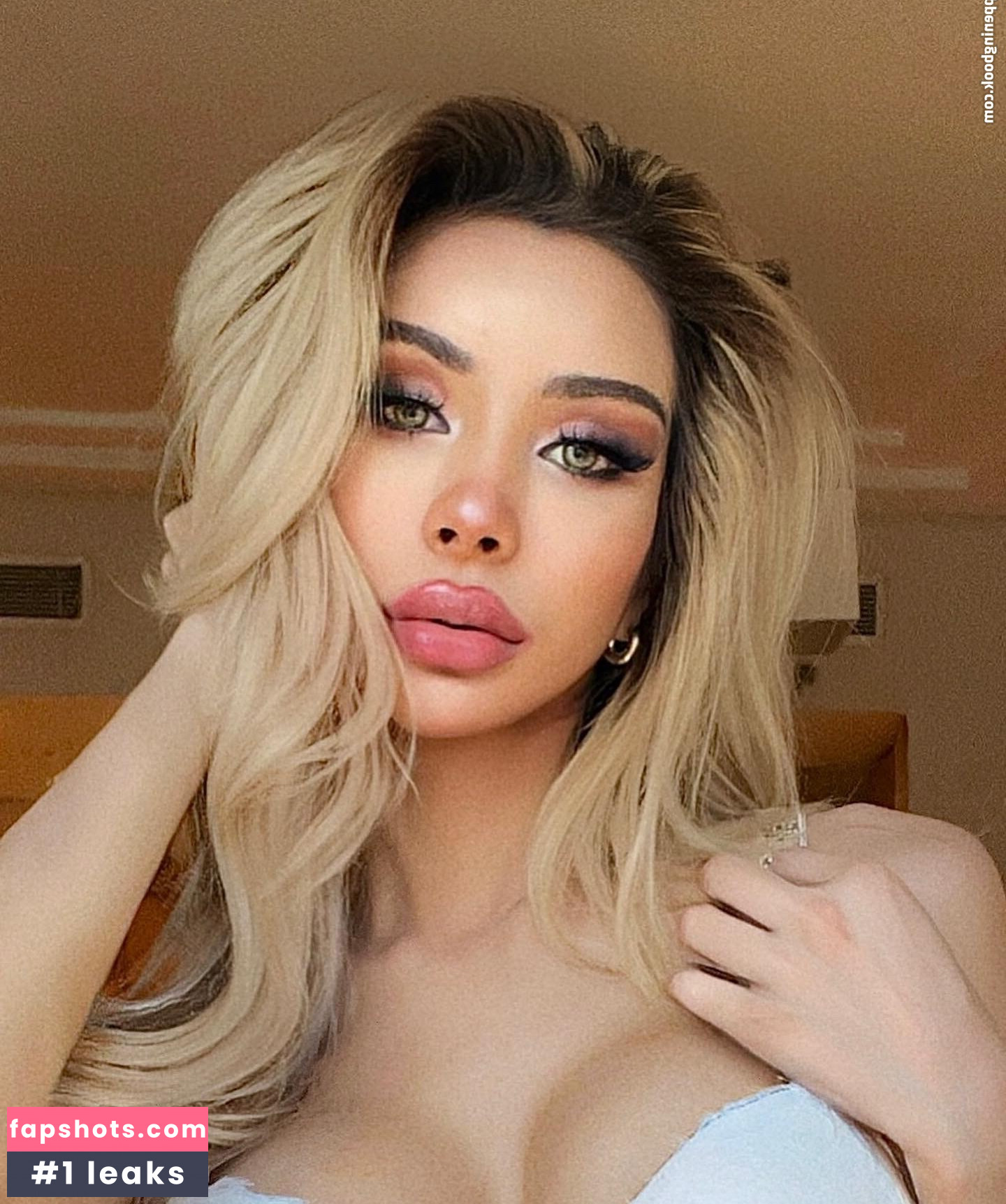 Pinky Fox Nude Leaks OnlyFans Photos #2 - LeakJerk