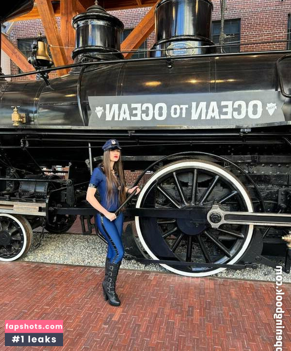 Piper Blush gallery photo #126