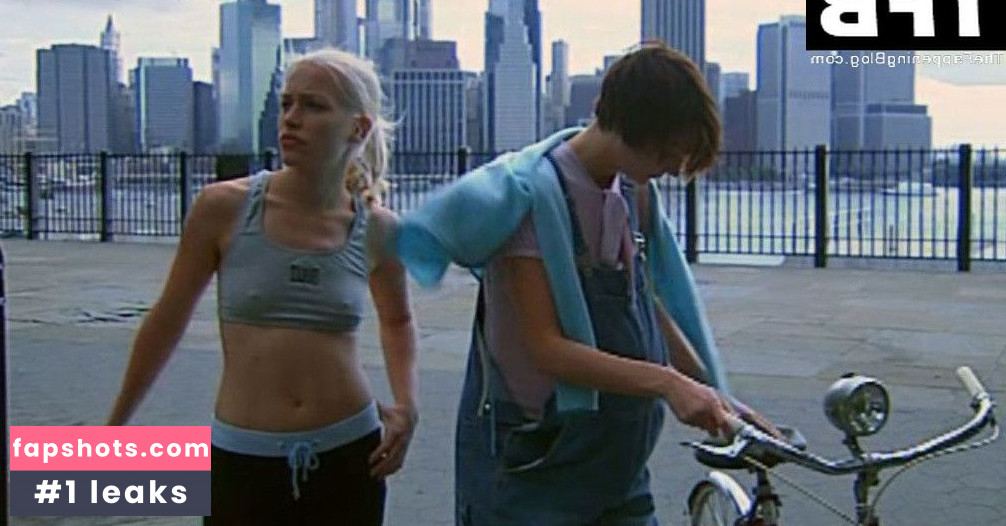 Piper Perabo gallery photo #48