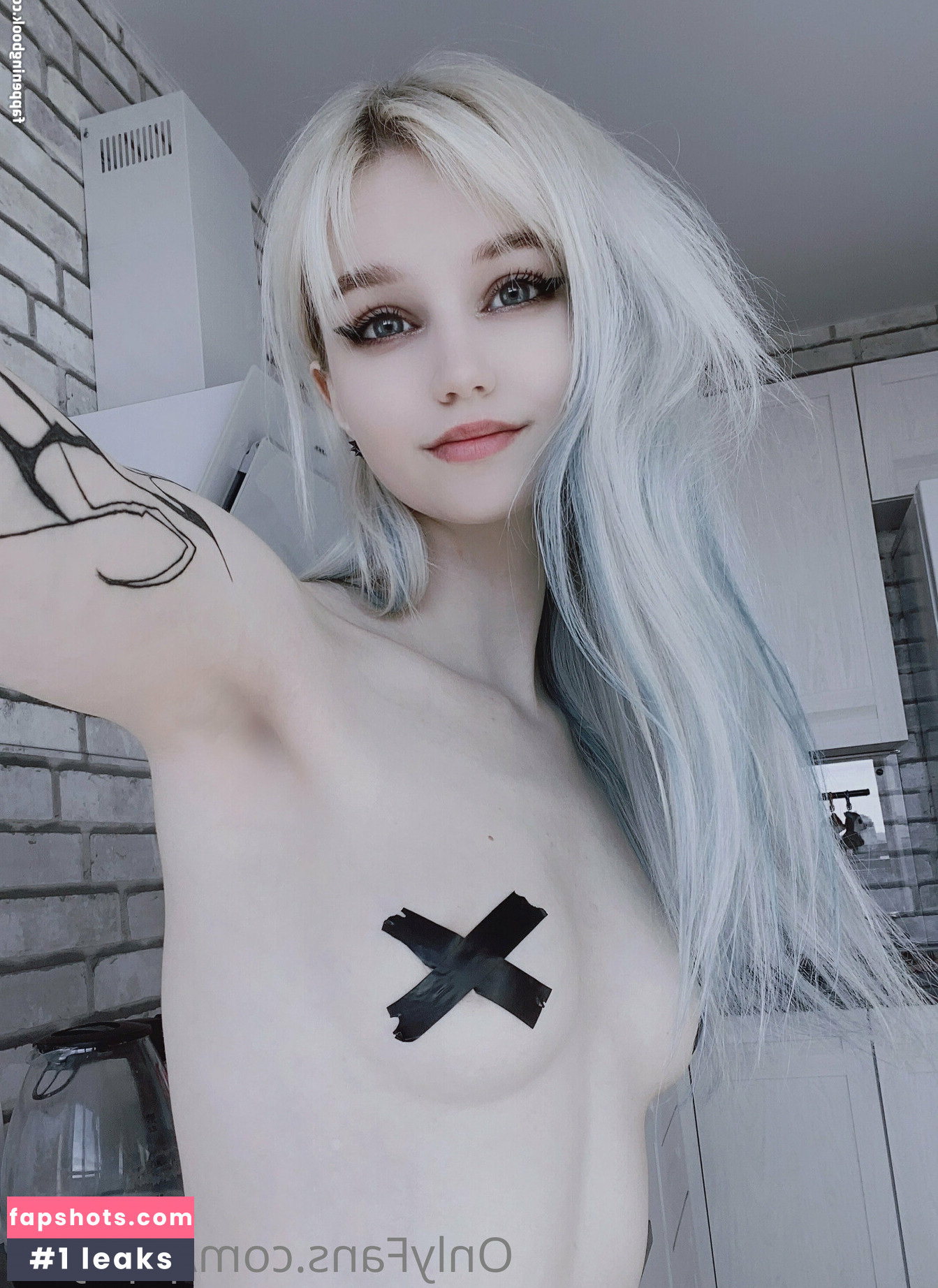 pipsyou nude babe gallery