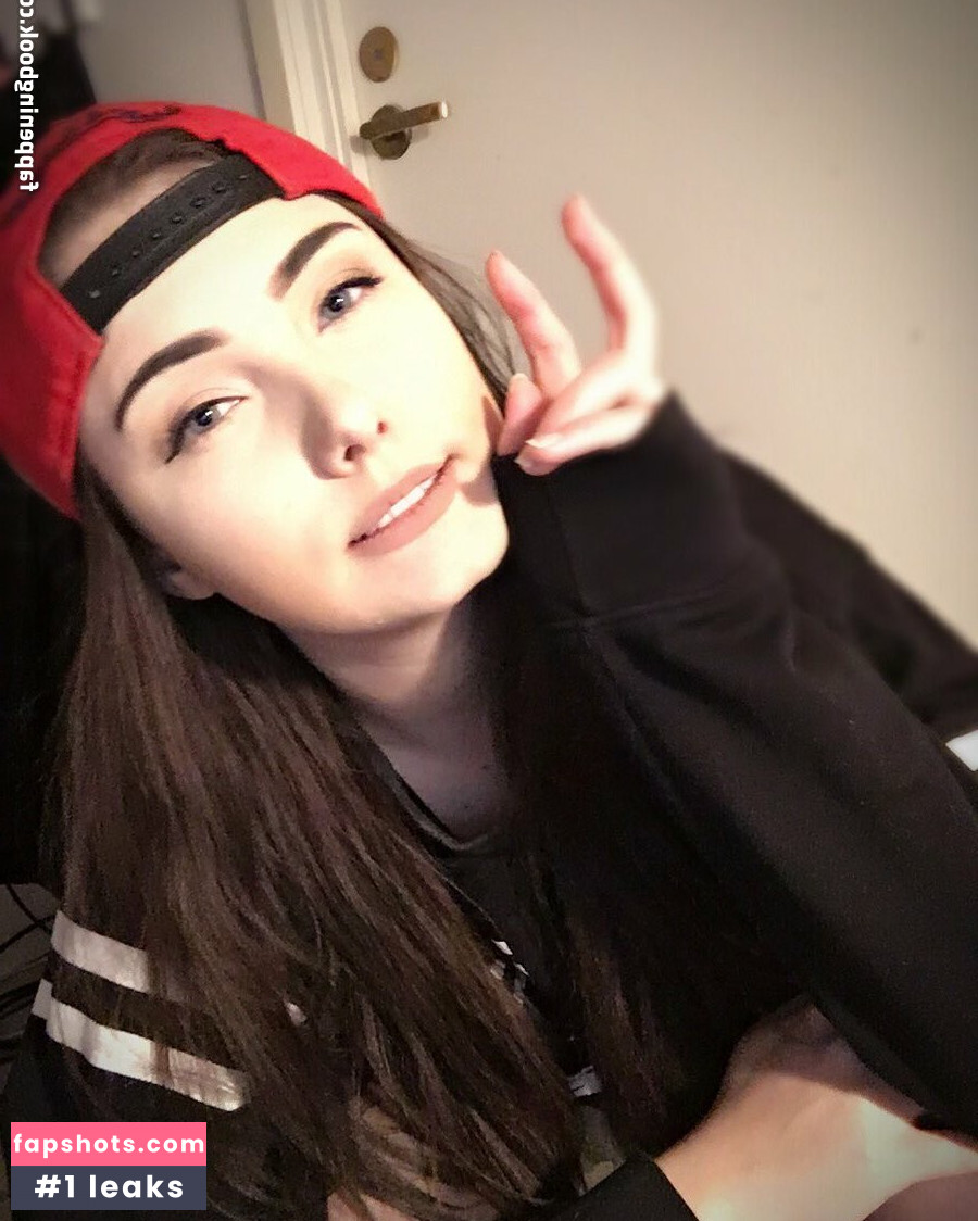 Pixievalkyrie gallery photo #2