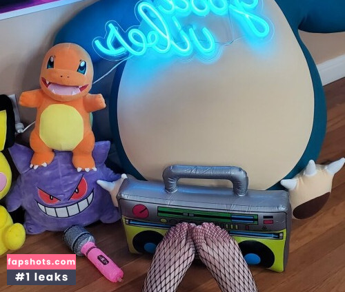 Pkmnmasterholly Filtración Desnuda OnlyFans Foto #301 - Fapshots