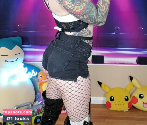 Pkmnmasterholly Filtración Desnuda OnlyFans Foto #318 - Fapshots