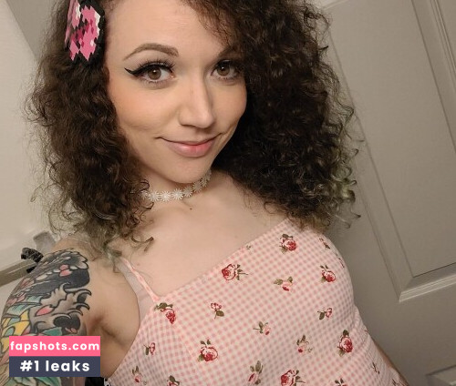 Pkmnmasterholly Filtración Desnuda OnlyFans Foto #326 - Fapshots