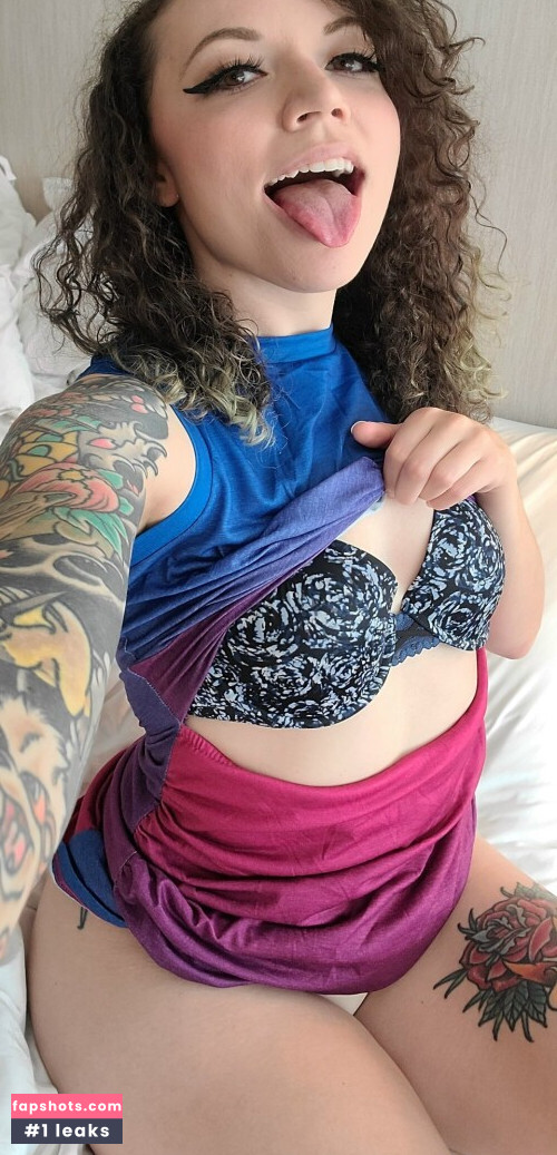 Pkmnmasterholly Filtración Desnuda OnlyFans Foto #627 - Fapshots