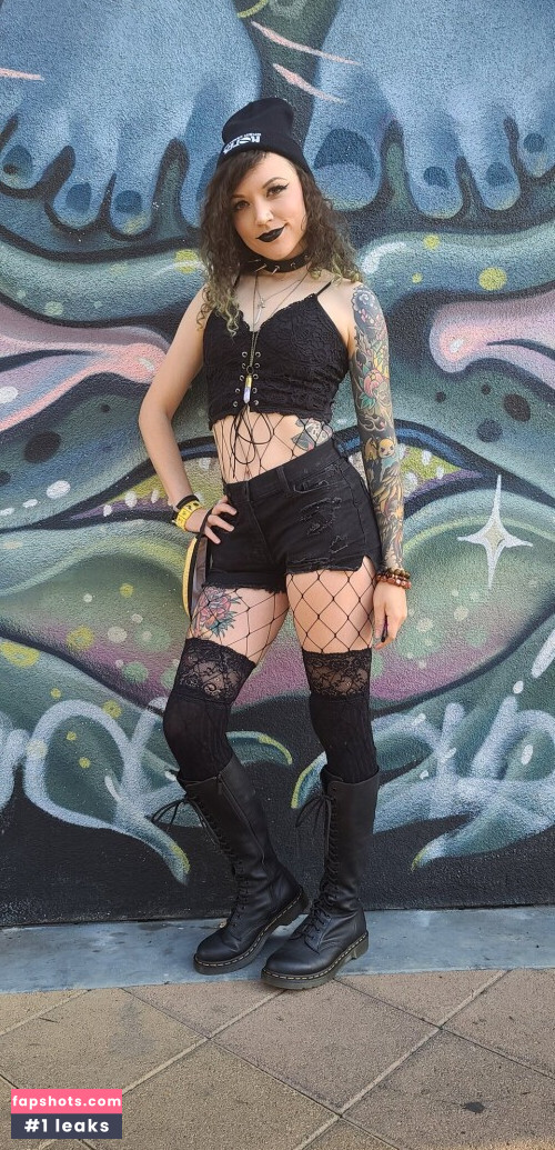 Pkmnmasterholly Filtración Desnuda OnlyFans Foto #691 - Fapshots