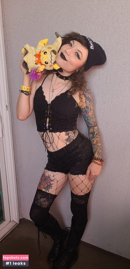 Pkmnmasterholly Filtración Desnuda OnlyFans Foto #692 - Fapshots