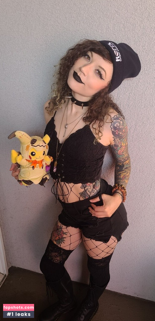 Pkmnmasterholly Filtración Desnuda OnlyFans Foto #698 - Fapshots