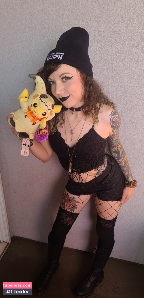 Pkmnmasterholly Filtración Desnuda OnlyFans Foto #701 - Fapshots