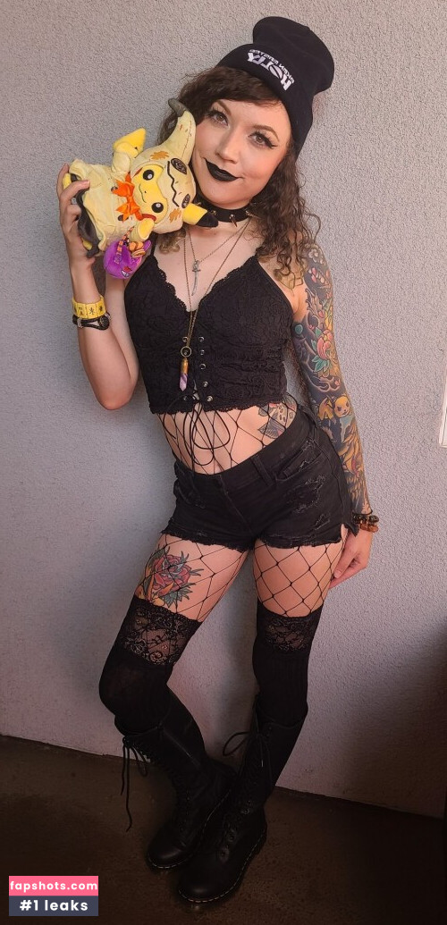 Pkmnmasterholly Filtración Desnuda OnlyFans Foto #705 - Fapshots