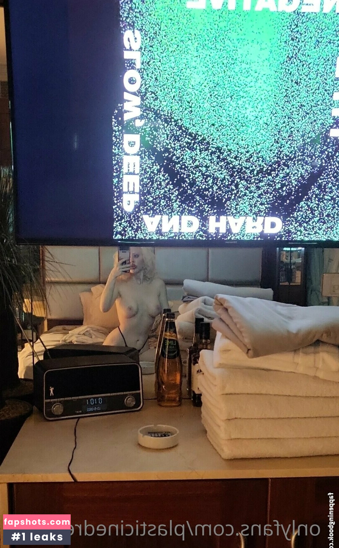 plasticinedreamgirl Nude Leaks OnlyFans Photos #6 - LeakJerk