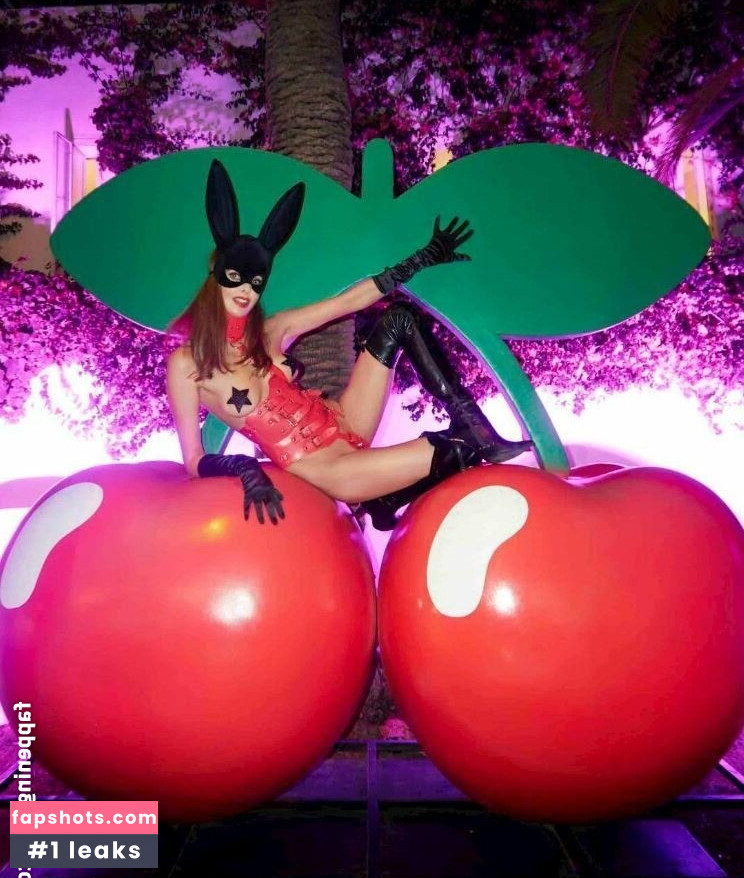 Playboy International gallery photo #1313