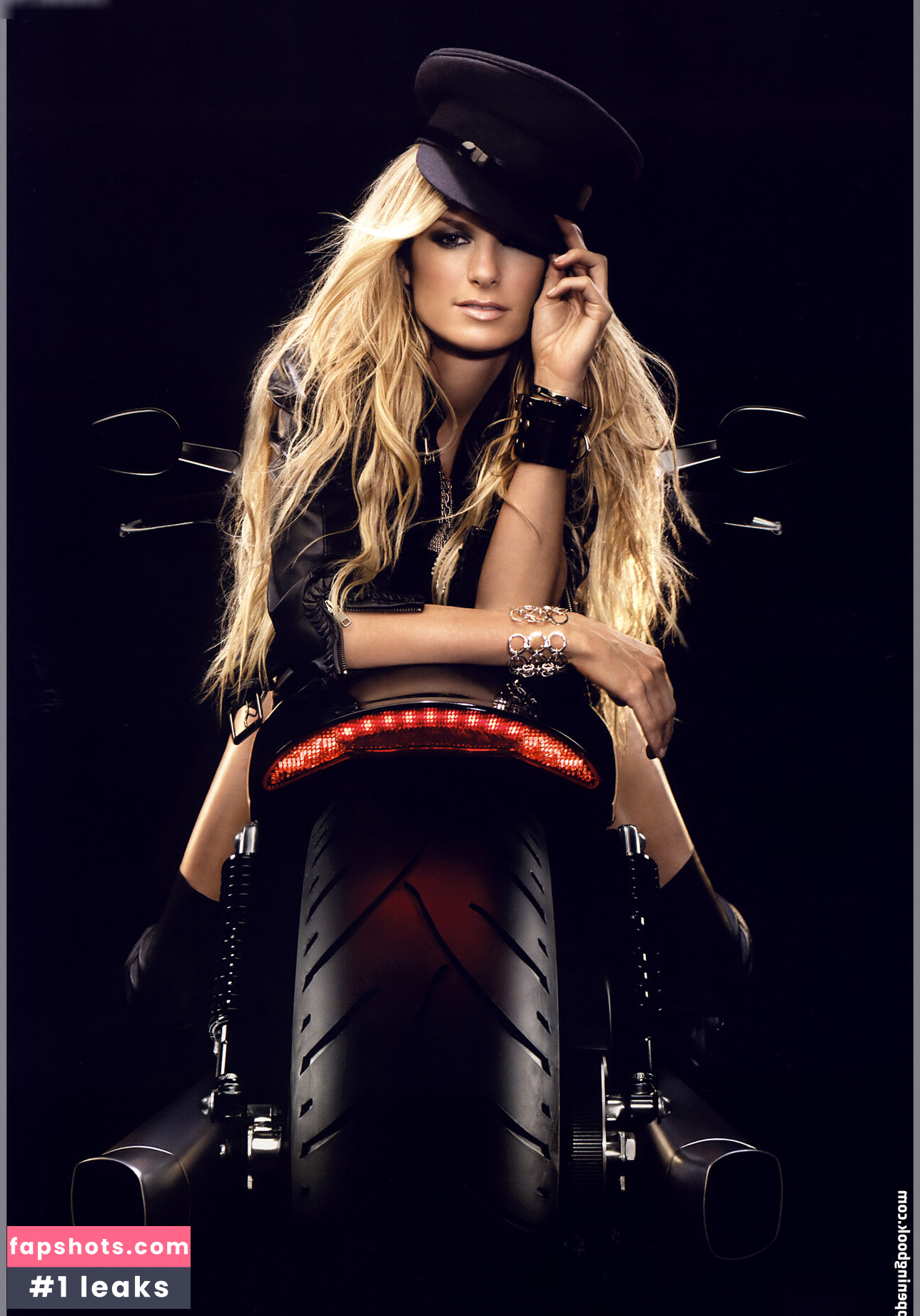 Playboy International gallery photo #1403