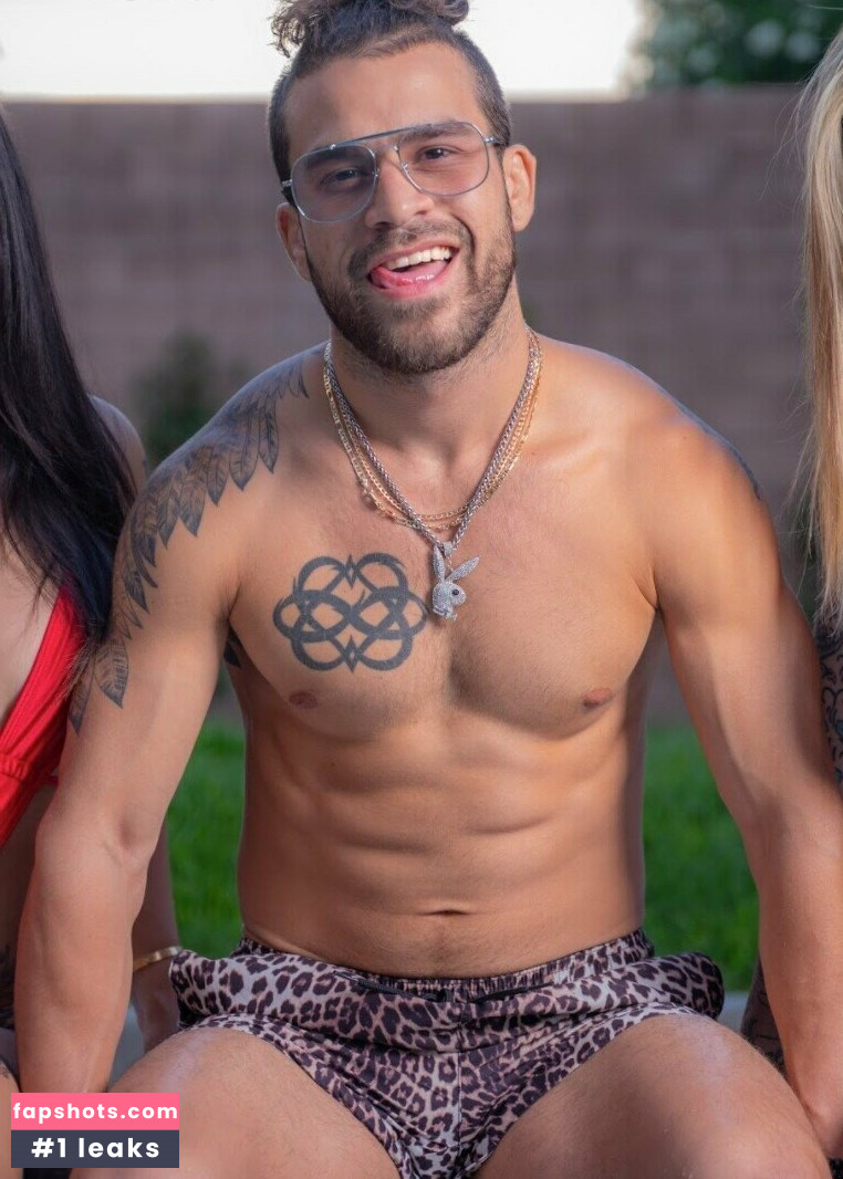 playhouseadultent gallery photo #12