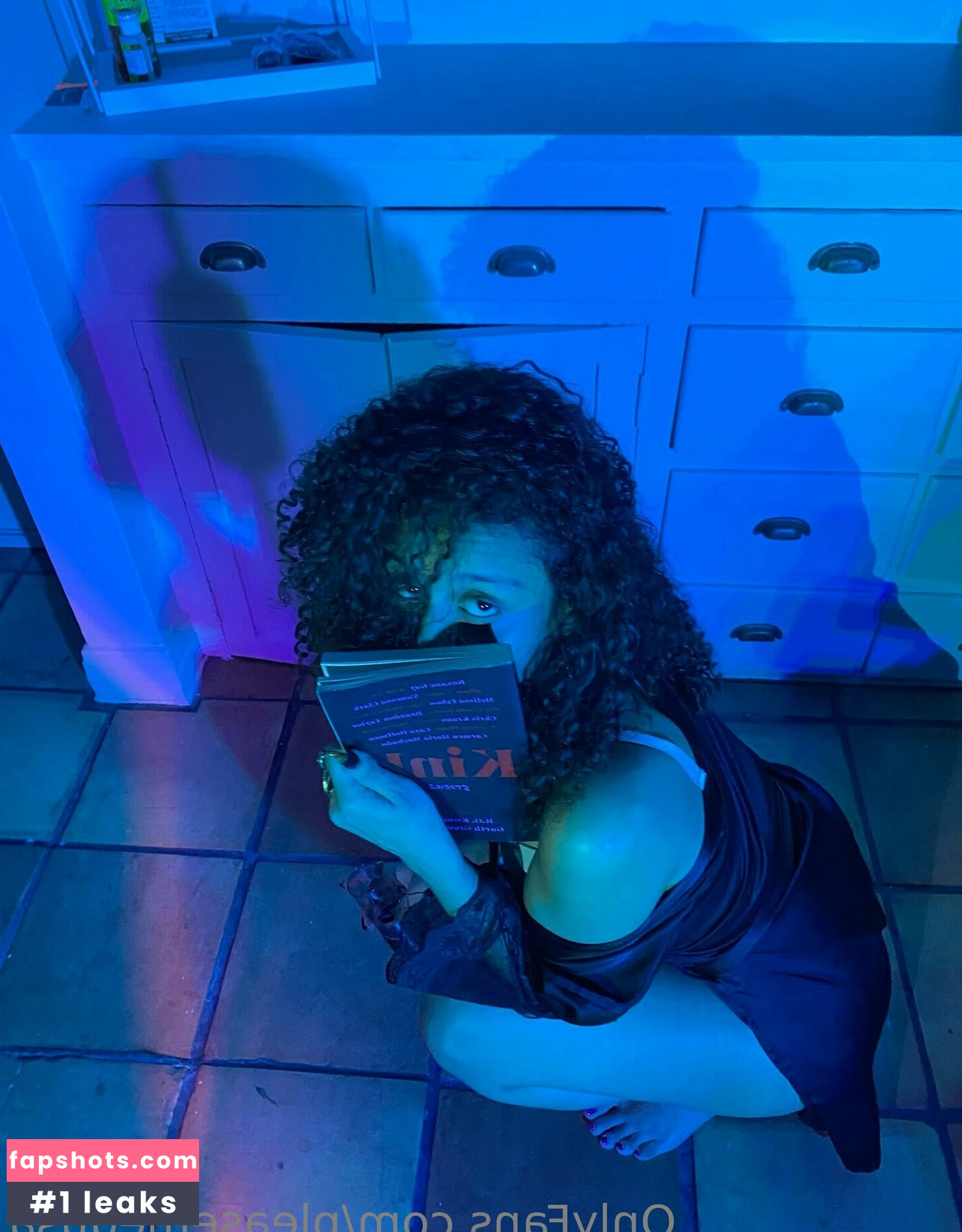 pleasemedusa gallery photo #21