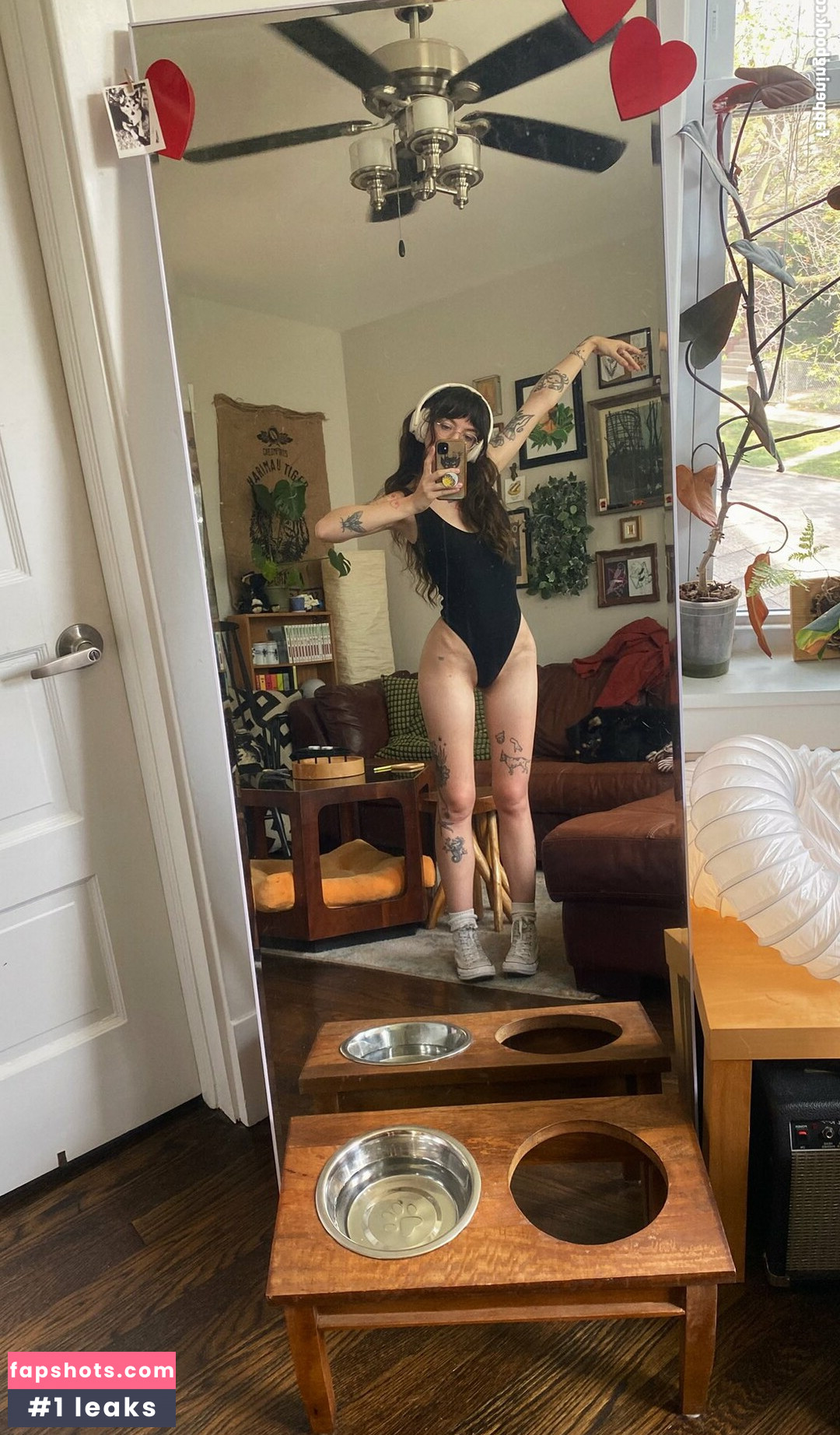 Pleasequietdown gallery photo #3