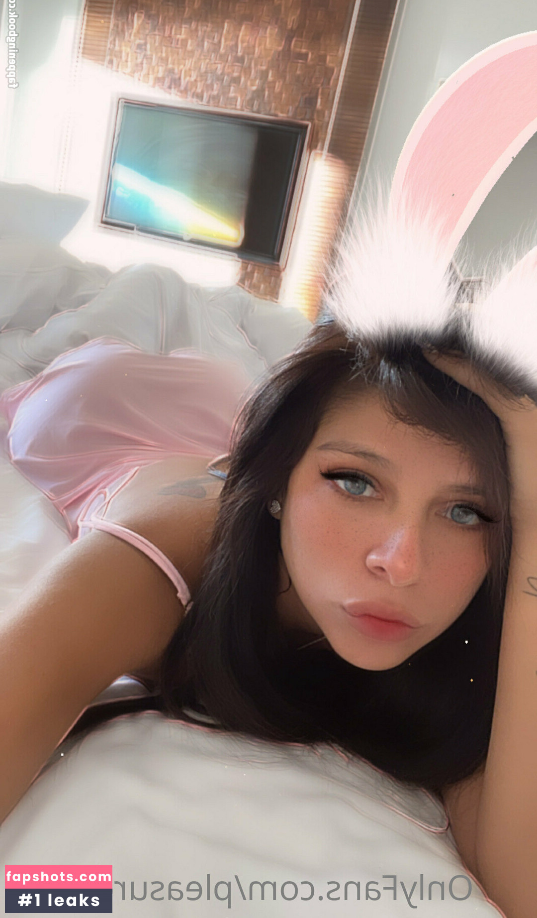 pleasures_123 gallery photo #22